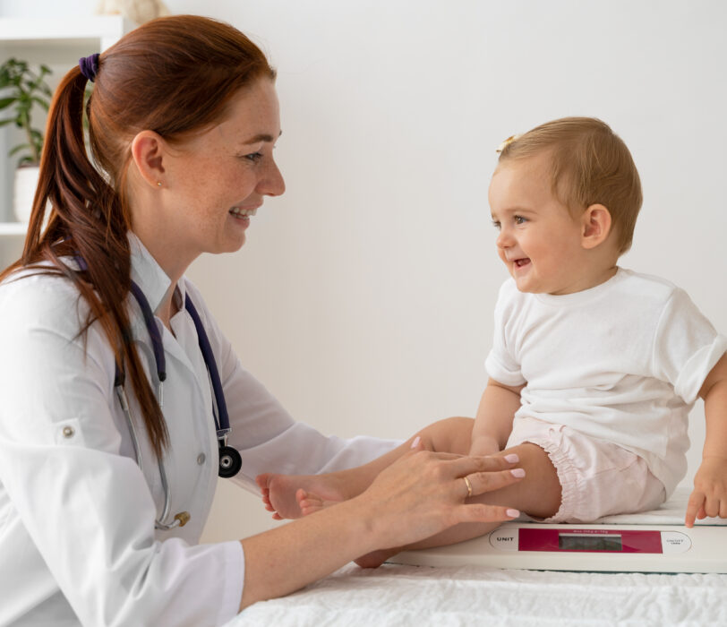 Pediatra – czym się zajmuje i kiedy zgłosić się z dzieckiem do lekarza?